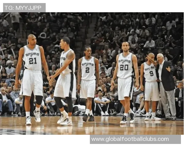 德罗赞与邓肯的巅峰对决：谁才是篮球历史上的真正巨星